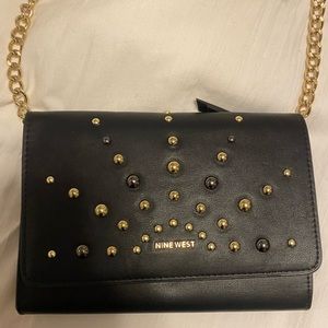 Nine West black crossbody purse